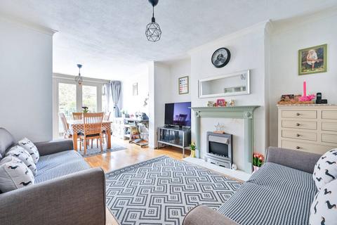 4 bedroom end of terrace house for sale, Consfield Ave, Motspur Park, New Malden, KT3