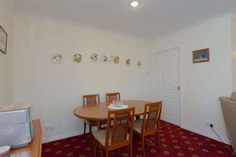 5 Carnforth Close, Shrewsbury, SY3 9QW