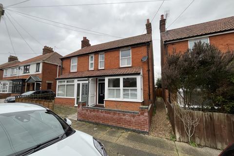 3 bedroom semi-detached house for sale, Chester Road, Felixstowe IP11