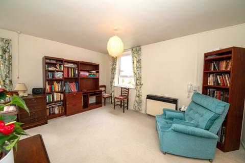 Studio for sale, Ashridge Court, Newbury, RG14