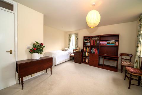 Studio for sale, Ashridge Court, Newbury, RG14