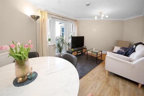 2 bedroom flat for sale, St. Matthews Gardens, Cambridge CB1