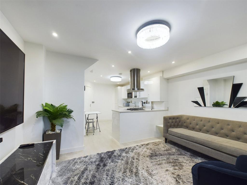 Kitchen/Living Area