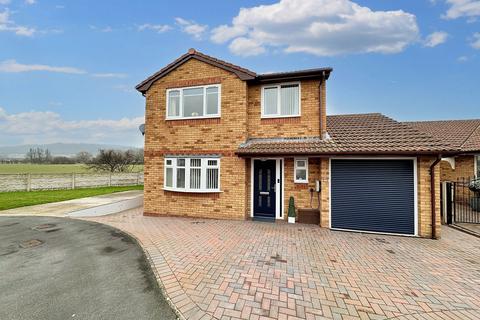 3 bedroom detached house for sale, Maes Seiriol, Pensarn, Abergele, Conwy, LL22 7RZ