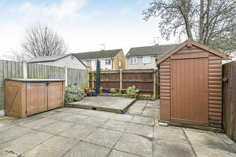 3 bedroom end of terrace house for sale, Benen-Stock Road, Staines-upon-Thames, Surrey, TW19