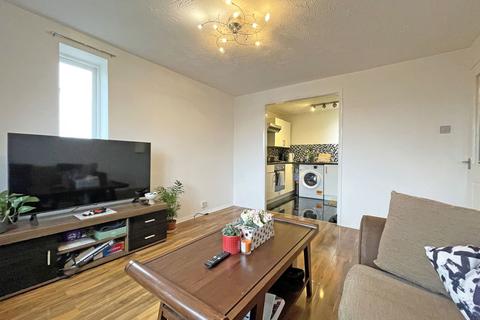 1 bedroom flat for sale, Hirondelle Close, Duston, NN5