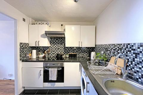 1 bedroom flat for sale, Hirondelle Close, Duston, NN5