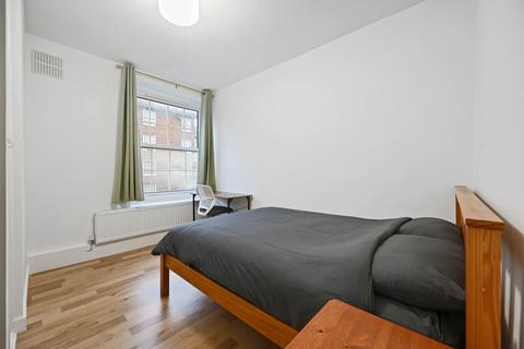 2 bedroom flat to rent, Martin House, London