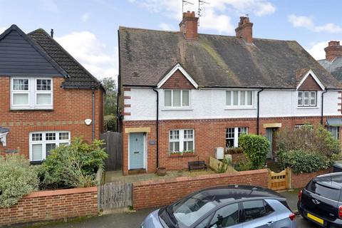 3 bedroom end of terrace house for sale, Barton Road, Bramley