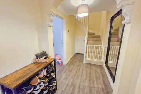 3 bedroom terraced house for sale, Rowallen Way, Daventry,  NN11 9BS