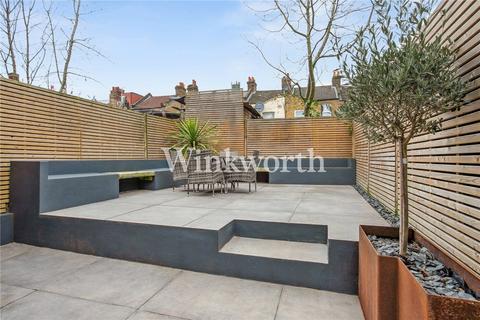 77 Woodside Gardens, London, N17 6UN