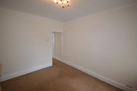 3 bedroom terraced house to rent, Broad Street, Kingswinford