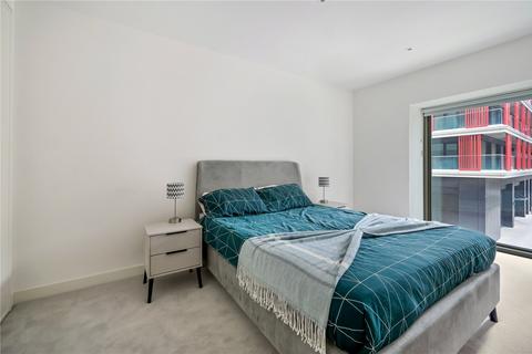 2 bedroom apartment to rent, Bonnet Street, London, E16