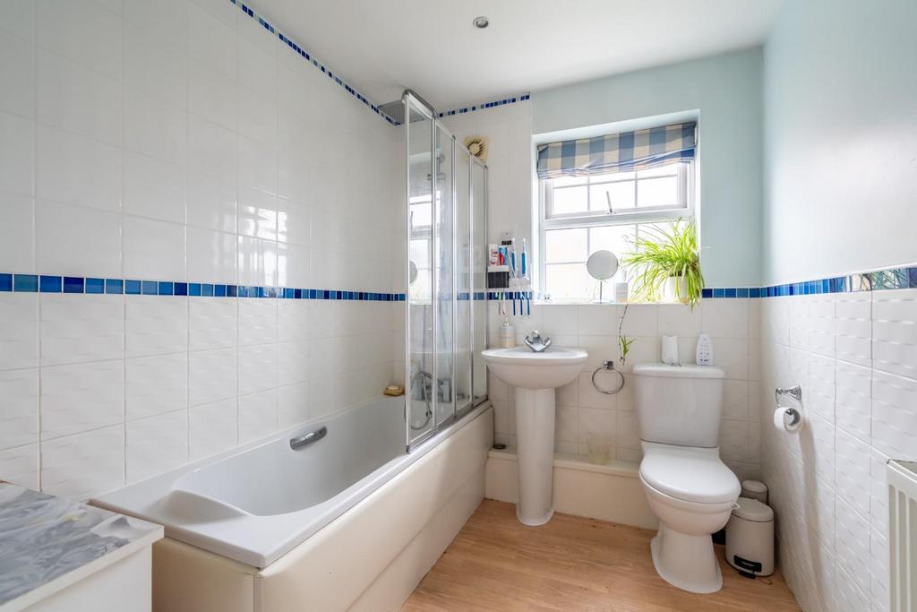 Didsbury close-10.jpg