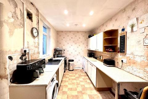 3 bedroom terraced house for sale, Fair Lea Road, Huddersfield