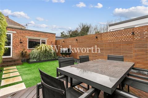 3 bedroom terraced house for sale, Woodstock Crescent, London, N9