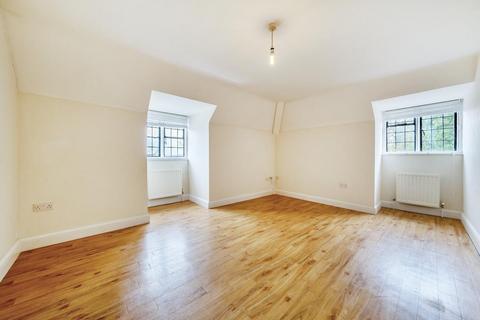 1 bedroom flat for sale, Denbridge Road, Bickley