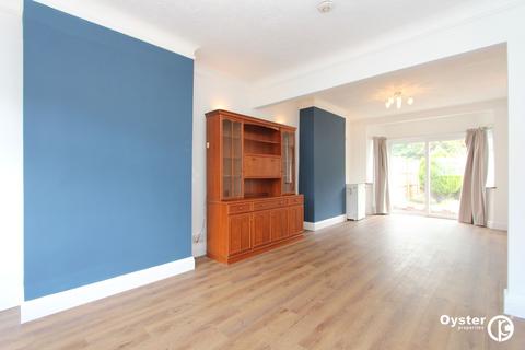 3 bedroom semi-detached house to rent, Cheyneys Avenue, Edgware, HA8