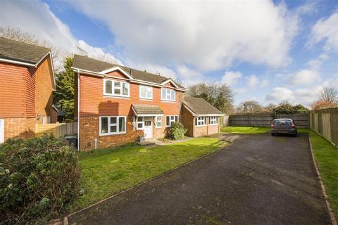 4 bedroom detached house for sale, Rocks Close, East Malling ME19