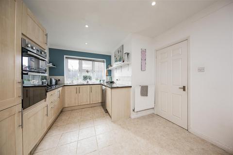 4 bedroom detached house for sale, Rocks Close, East Malling ME19