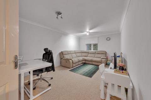 2 bedroom apartment for sale, Priory Fields, WATFORD, WD17