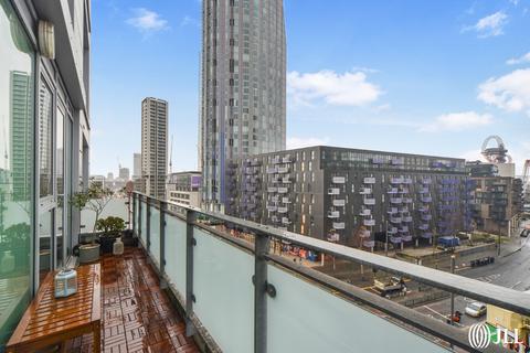 1 bedroom apartment for sale, Rick Roberts Way, London, E15