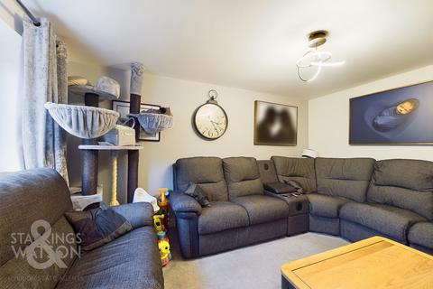 3 bedroom semi-detached house for sale, Tern Drive, Sprowston, Norwich