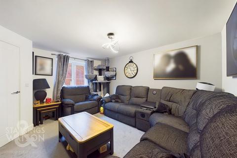 3 bedroom semi-detached house for sale, Tern Drive, Sprowston, Norwich