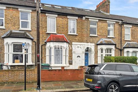 3 bedroom terraced house for sale, Station Crescent, London, N15