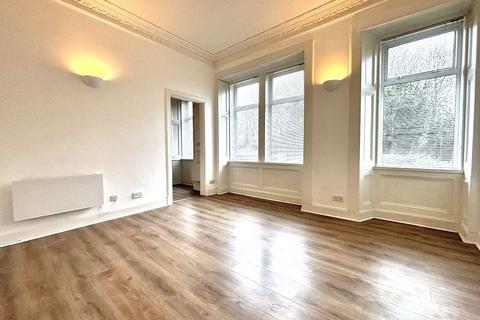 1 bedroom flat for sale, 168B Pittencrieff Street, Dunfermline