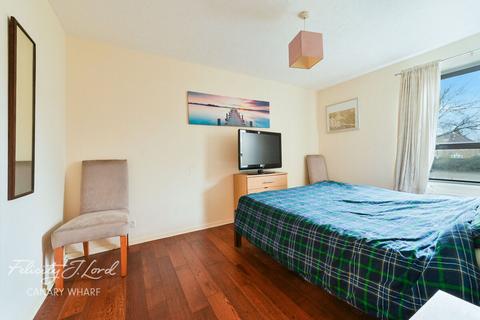 30 Horseshoe Close, London, E14 3EP