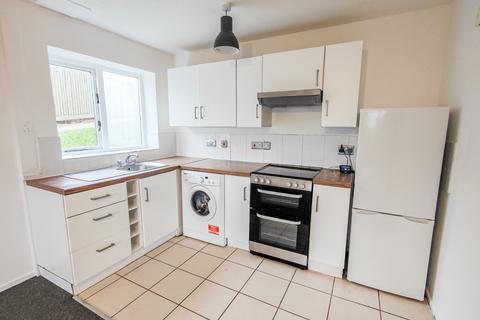 2 bedroom flat to rent, 75, Hattersfield Close, Belvedere, DA17