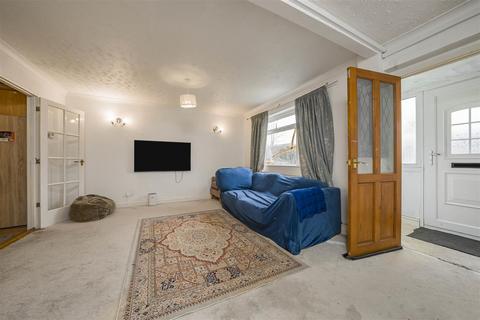 39 Filmer Road, Windsor, SL4 4LZ