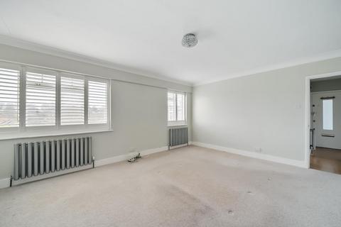 3 bedroom flat to rent, Queens Road,  Richmond,  TW10