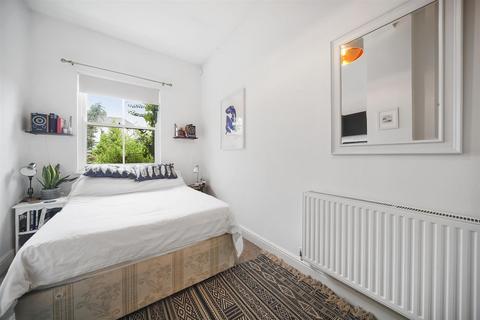 1 bedroom apartment to rent, Walm Lane, Willesden Green, London