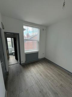 Studio to rent, Doncaster, DN4