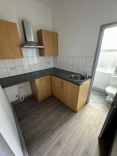 Studio to rent, Doncaster, DN4