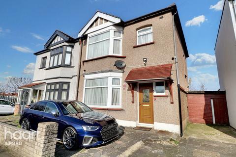 3 bedroom semi-detached house for sale, Benton Road, Ilford