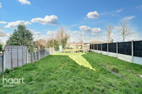 3 bedroom semi-detached house for sale, Benton Road, Ilford