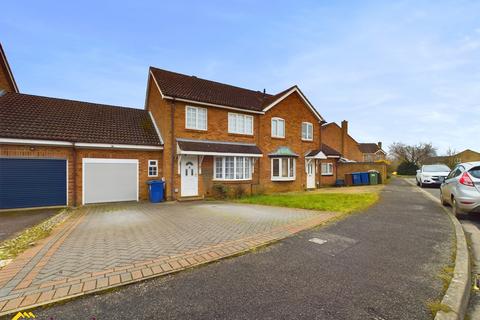 4 bedroom terraced house for sale, Winchelsea Close, Banbury OX16