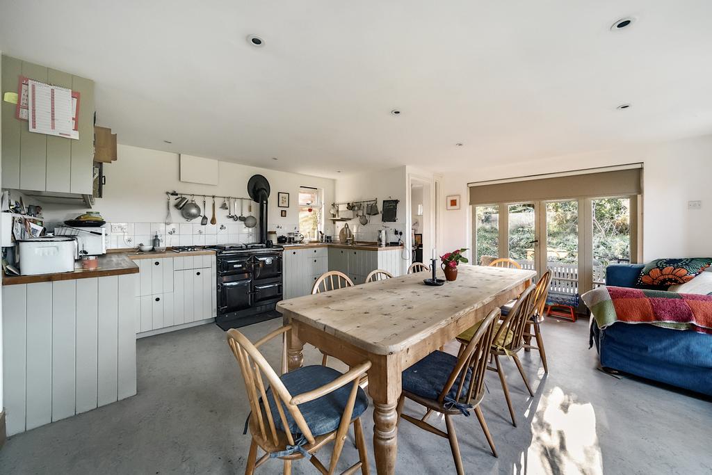 Kitchen/Dining