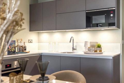 undefined, The Lock, Greenford Quay, Greenford, UB6