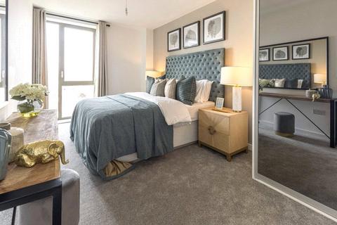 undefined, The Lock, Greenford Quay, Greenford, UB6