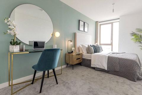 undefined, The Lock, Greenford Quay, Greenford, UB6