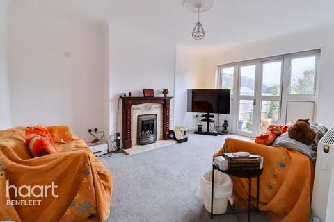 3 bedroom semi-detached house for sale, High Road, Benfleet