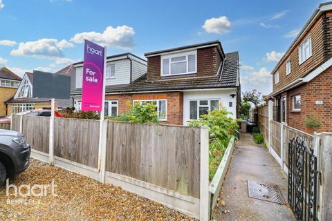 3 bedroom semi-detached house for sale, High Road, Benfleet
