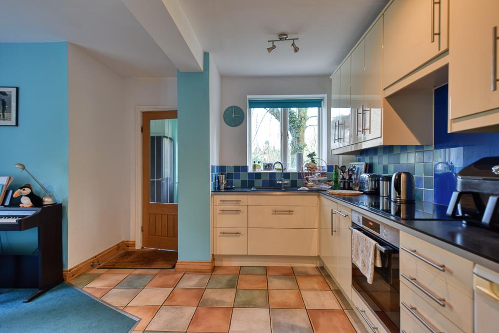 DSC 7738 hdr.jpg