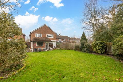 4 bedroom detached house for sale, Ashleigh Close, Horley RH6