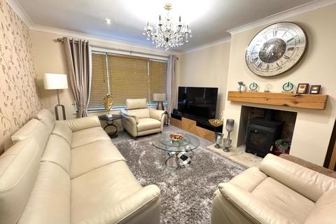 3 bedroom semi-detached house to rent, Leeds LS4