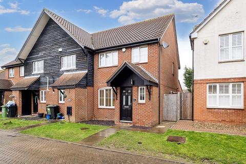 3 bedroom end of terrace house for sale, Invicta Court, Billericay, Essex